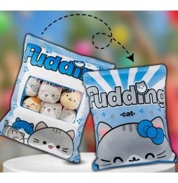 Pudding Pillow with Cat Plushies