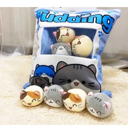 Pudding Pillow with Cat Plushies