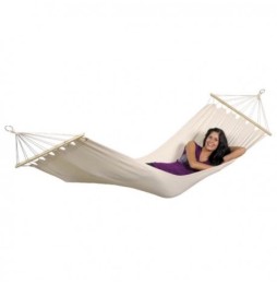 Tobago hammock with spreader bars - comfortable and durable