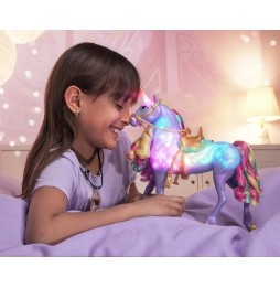 Unicorn interactiv cu sunet și lumină