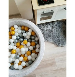 Dry Ball Pit with 250 Balls 30x90