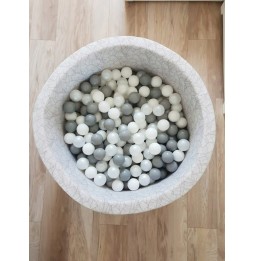 Dry Ball Pit with 250 Balls 30x90