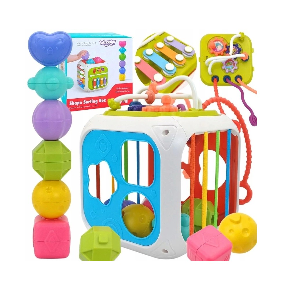 Woopie Baby activity cube for children