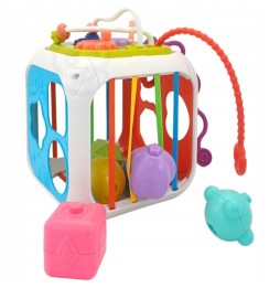 Woopie Baby activity cube for children