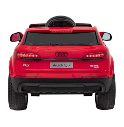 Vehicul Audi Q7 NEW LIFT roșu pentru copii