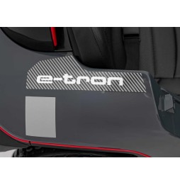 Audi RSQ E-TRON szary z pilotem 2.4 GHz dla dzieci