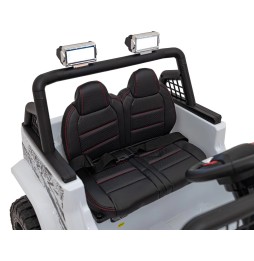 Vehicul off road 4x4 sport alb pentru copii