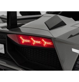 Lamborghini Aventador SV electric pentru 2 copii