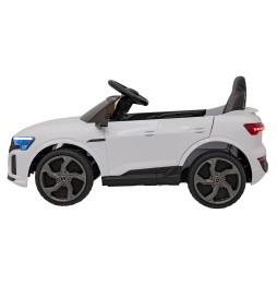 White Audi SQ8 Vehicle for Kids with Remote