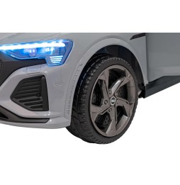 Pojazd audi sq8 szary - zabawka dla dzieci