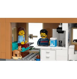 LEGO City Casă de Familie și Mașină 60398