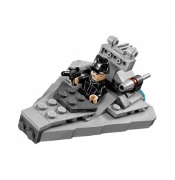 LEGO Star Wars 75033 Star Destroyer - Set cu minifigură