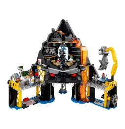 LEGO Ninjago Ascunzătoarea Vulcanică a lui Garmadon