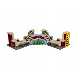 LEGO Creator 31081 Skatepark 3 în 1