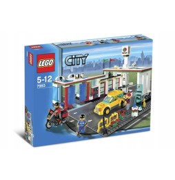 Lego 7993 Gas Station Set