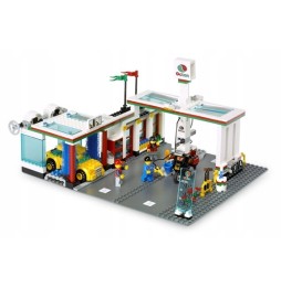 Lego 7993 Gas Station Set