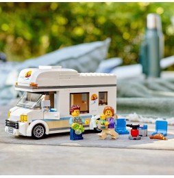 LEGO Camper de Vacanță 190 Elemente pentru Copii