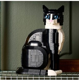 LEGO Ideas Black and White Cat