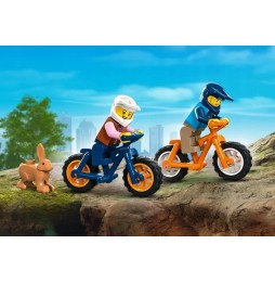 LEGO City 60387 Samochód terenowy z namiotem