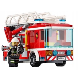 LEGO City 60107 Mașină de Pompieri cu Scară