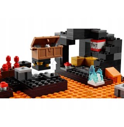 LEGO Minecraft Bastion în Nether 21185