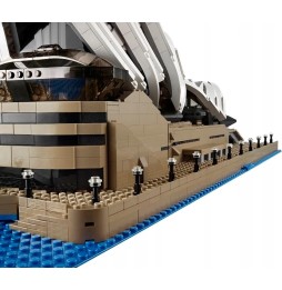 LEGO Creator 10234 Sydney Opera House