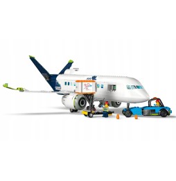 LEGO City avion de pasageri 913 piese