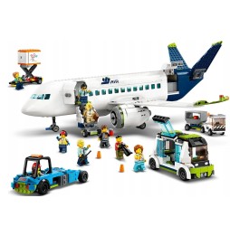 LEGO City avion de pasageri 913 piese