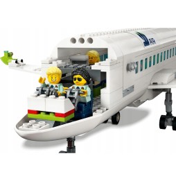 LEGO City avion de pasageri 913 piese