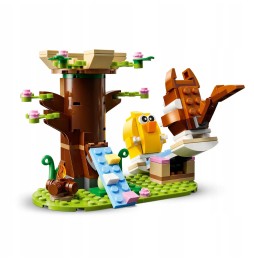 LEGO Loc de joacă primăvăratic pentru animale 40709