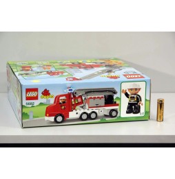 LEGO Duplo 5682 - Wóz strażacki