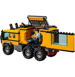 LEGO 60160 - Laborator Mobil în Junglă