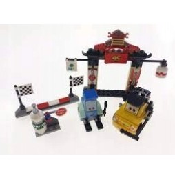 Lego Cars Tokyo Pit Stop 8206 - LEGO Set