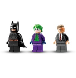 LEGO Tumbler Batman versus Două Fețe și Joker