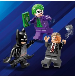 LEGO Tumbler Batman versus Două Fețe și Joker