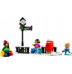 LEGO Icons 10308 Holiday Street Set