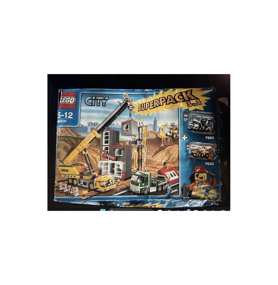 LEGO 7633 City Construction - 877 Pieces