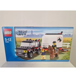 LEGO City 7635 Mașină cu remorcă