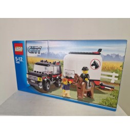 LEGO City 7635 Mașină cu remorcă