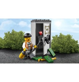 Cărți LEGO City 60137 Escortă Polițienească