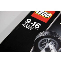 LEGO Technic 42022 - Hot Rod cu motor mobil