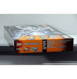 LEGO Technic 42025 Transport Plane