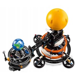 LEGO Technic 42179 Earth and Moon