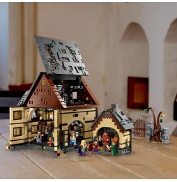 LEGO Hocus Pocus: Sanderson Sisters Cottage 21341