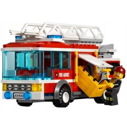 LEGO City wóz strażacki 60002