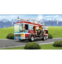 LEGO City camion de pompieri 60002