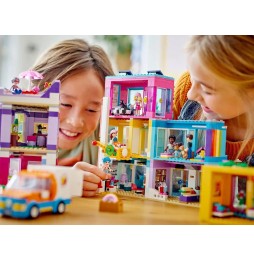 LEGO Friends 41704 Budynki przy głównej ulicy