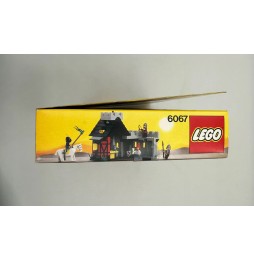 Lego 6067 Castle Guarded Inn New