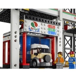 Lego 4207 City Garage with Elevator