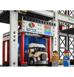 Lego 4207 City Garage with Elevator